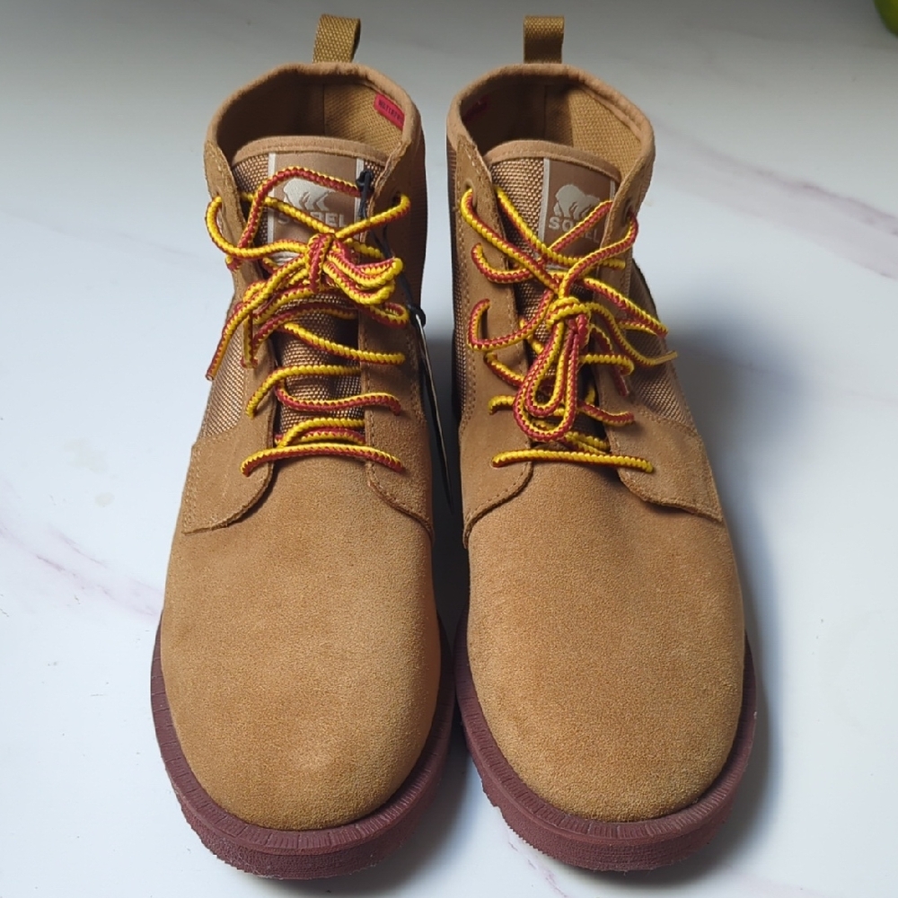 Sorel Men's Brown Chukka Boots with Red Accents